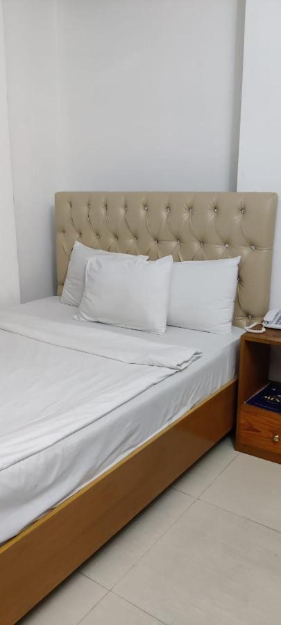 Hotel Blue Castle ธากา ภายนอก รูปภาพ