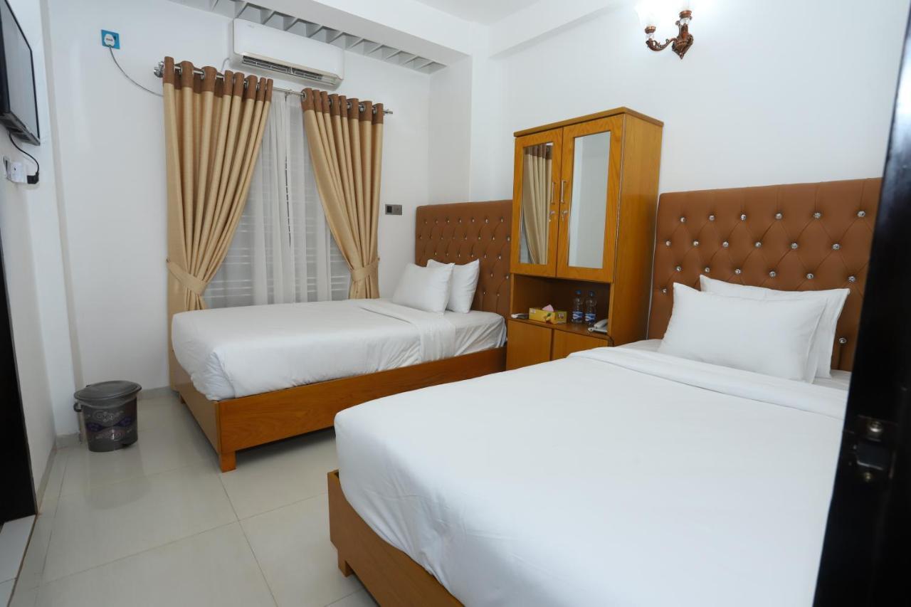 Hotel Blue Castle ธากา ภายนอก รูปภาพ